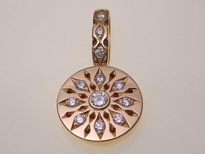 SNOWFLAKE DIAMOND PENDANT